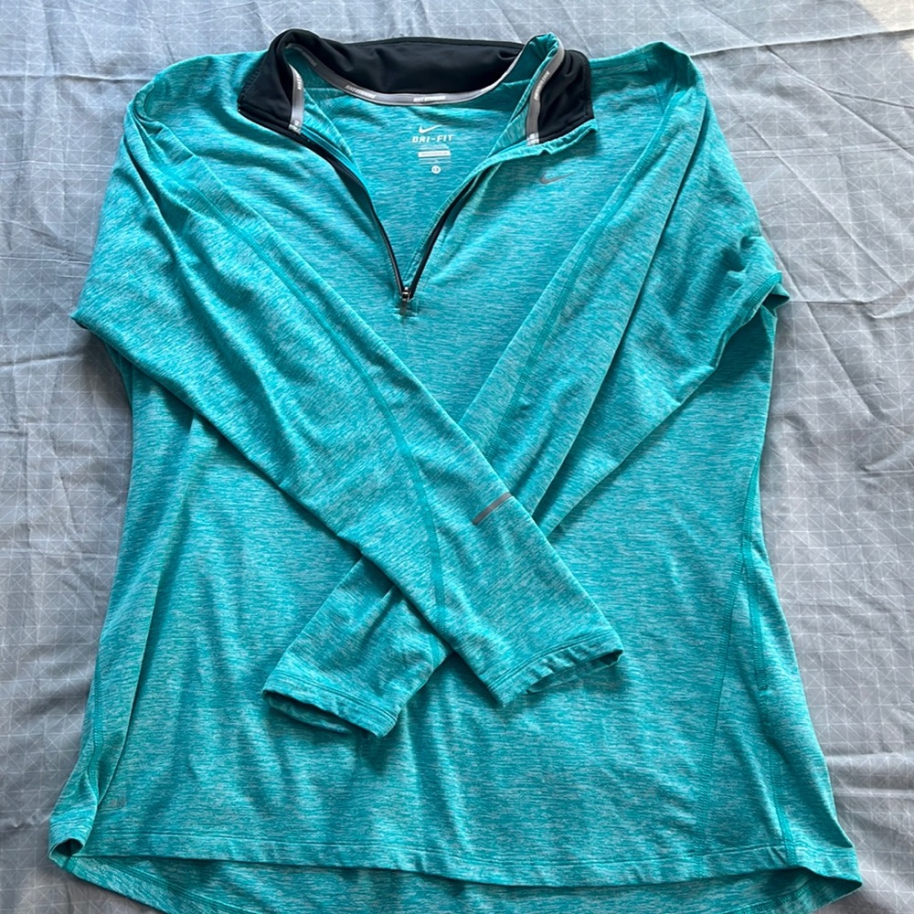 Nike Running Women’s 1X long sleeve.